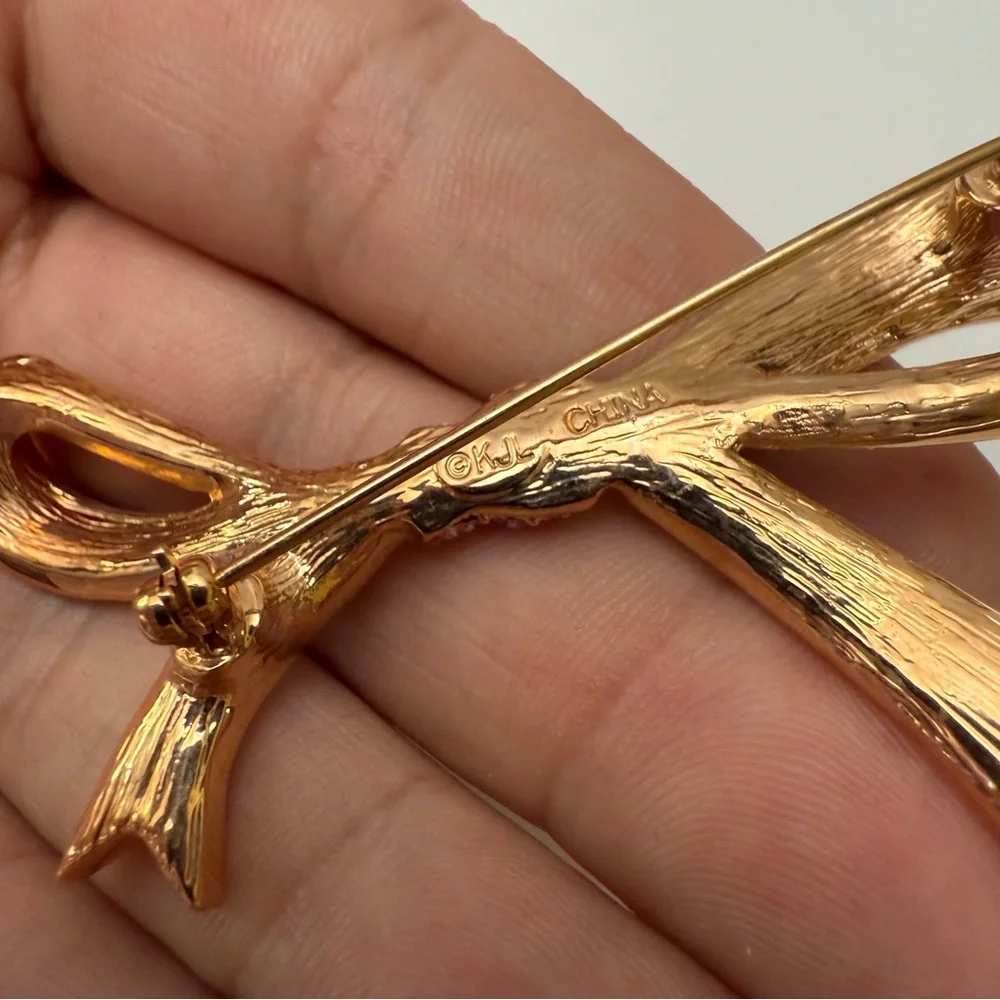 Kenneth Jay Lane KJL Pink Rhinestone Ribbon Bow Goldtone Brooch Pin